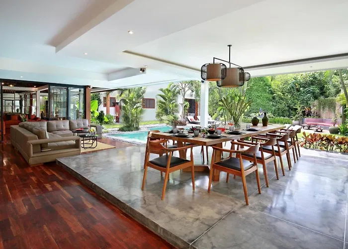 Villa Think Know - Think Again! Stunning Large Luxxe 7bed *