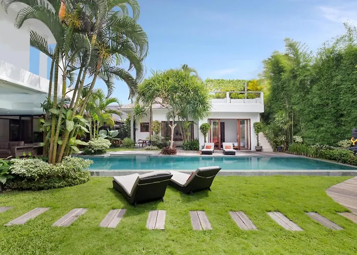 Villa Think Know - Think Again! Stunning Large Luxxe 7bed *